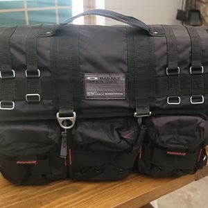 OAKLEY TACTICAL FIELD GEAR AP BAG SI Range Laptop Messenger Day Pack